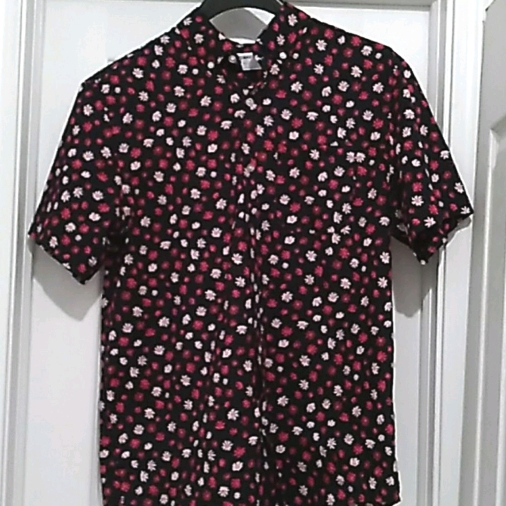 Short sleeve floral button fown
